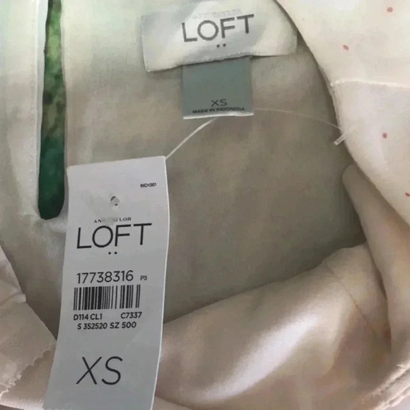 Loft size XS tank top cream with dusty rose pink micro dots - Picture 3 of 8